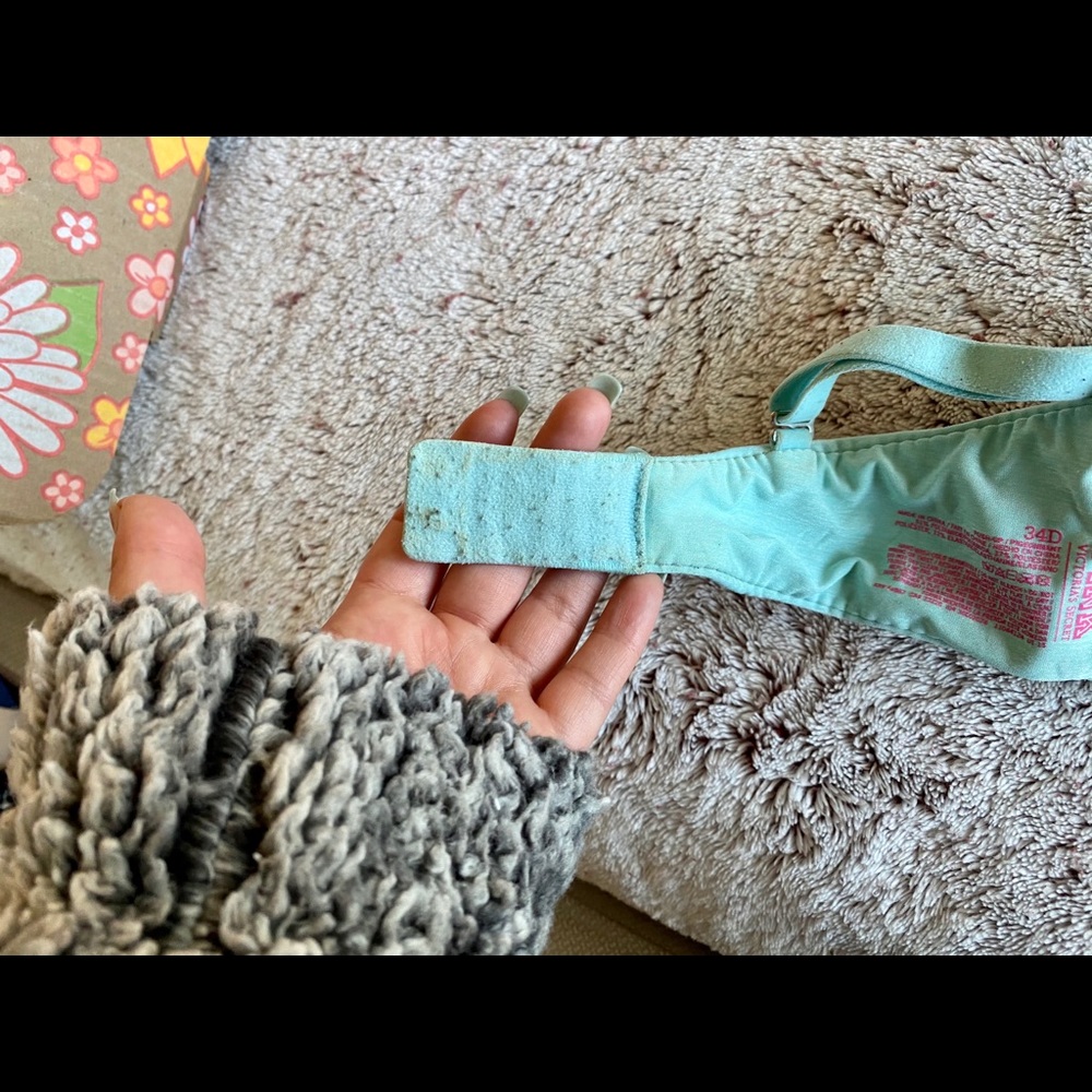 Victoria Secret PINK Bra - Picture 5 of 6